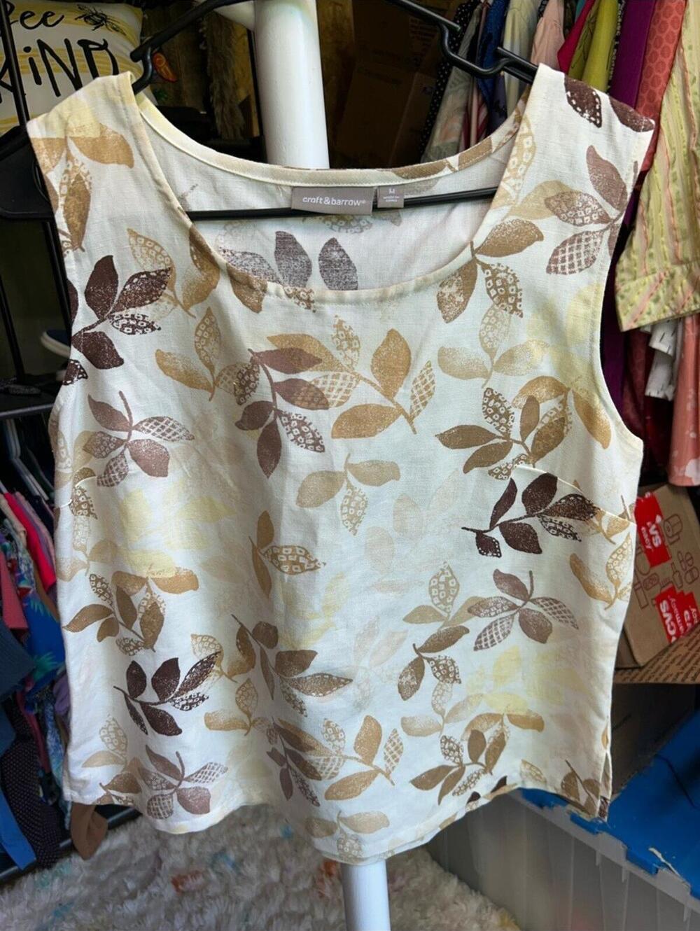 Croft & Barrow Sleeveless Linen Cotton Blend Top in Leaf Print, Medium